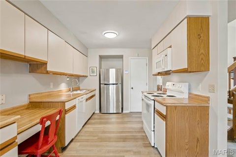 Tiny photo for 1724 Pineberry Court, Unincorporated, MO 63146 (MLS # 26058617)
