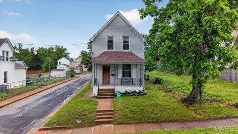 Photo of 6549 Bartmer Avenue, University City, MO 63130 (MLS # 26024229)