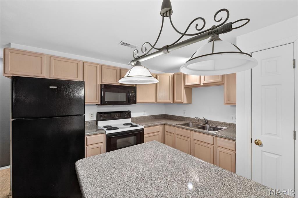 The Estates At Rivermeadows - Residential