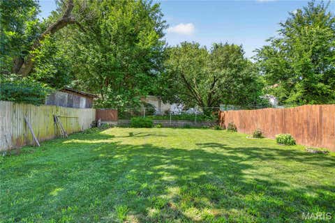 Tiny photo for 3716 Hoffmeister Avenue, Bella Villa, MO 63125 (MLS # 26041175)