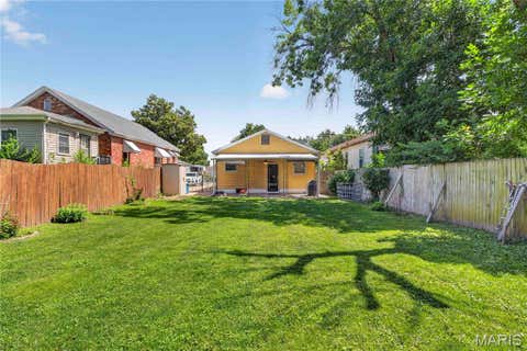 Tiny photo for 3716 Hoffmeister Avenue, Bella Villa, MO 63125 (MLS # 26041175)