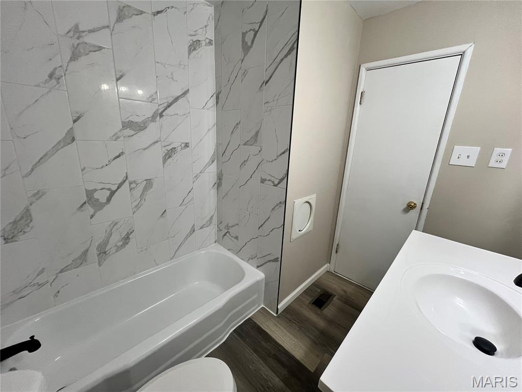 Las Lomas 1 - Residential