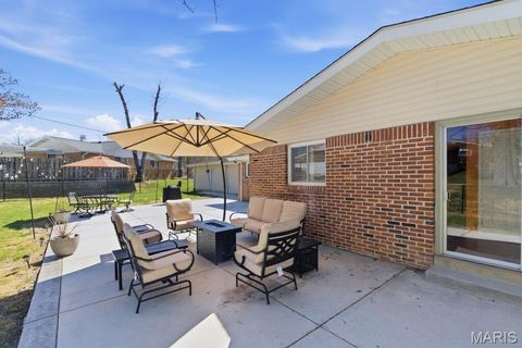 Tiny photo for 426 Brooktree Drive, Ballwin, MO 63011 (MLS # 26013236)