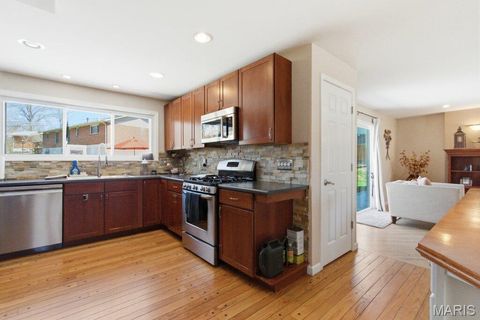 Tiny photo for 426 Brooktree Drive, Ballwin, MO 63011 (MLS # 26013236)