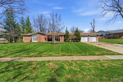 Tiny photo for 426 Brooktree Drive, Ballwin, MO 63011 (MLS # 26013236)