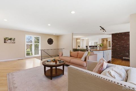 Tiny photo for 426 Brooktree Drive, Ballwin, MO 63011 (MLS # 26013236)