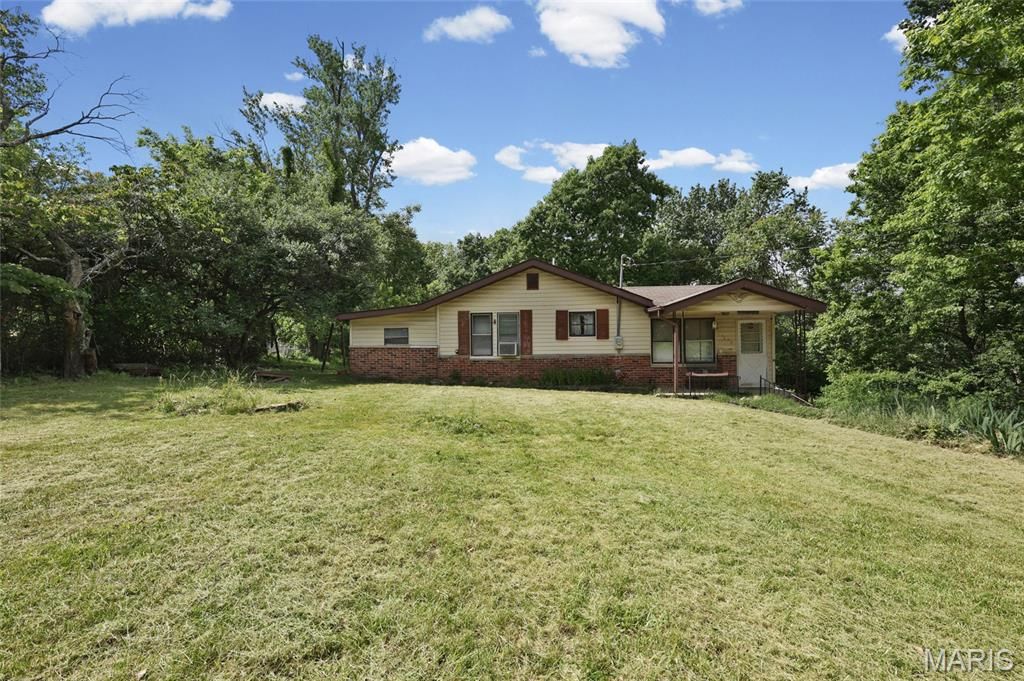 Photo of 3889 Gary Road, Unincorporated, MO 63010 (MLS # 26027195)