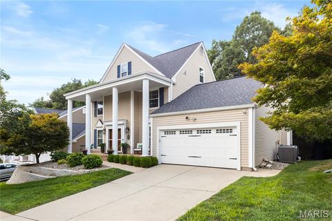 Photo of 1233 Red Oak Plantation Drive, Ballwin, MO 63021 (MLS # 26023260)