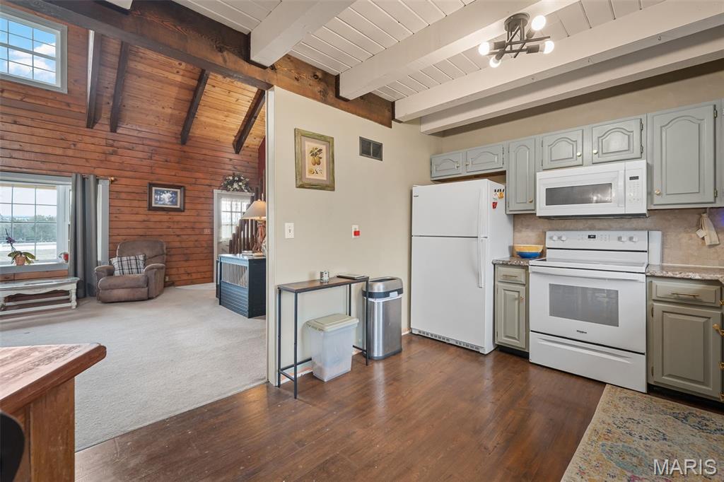 Meadowbrook Estate - Residential