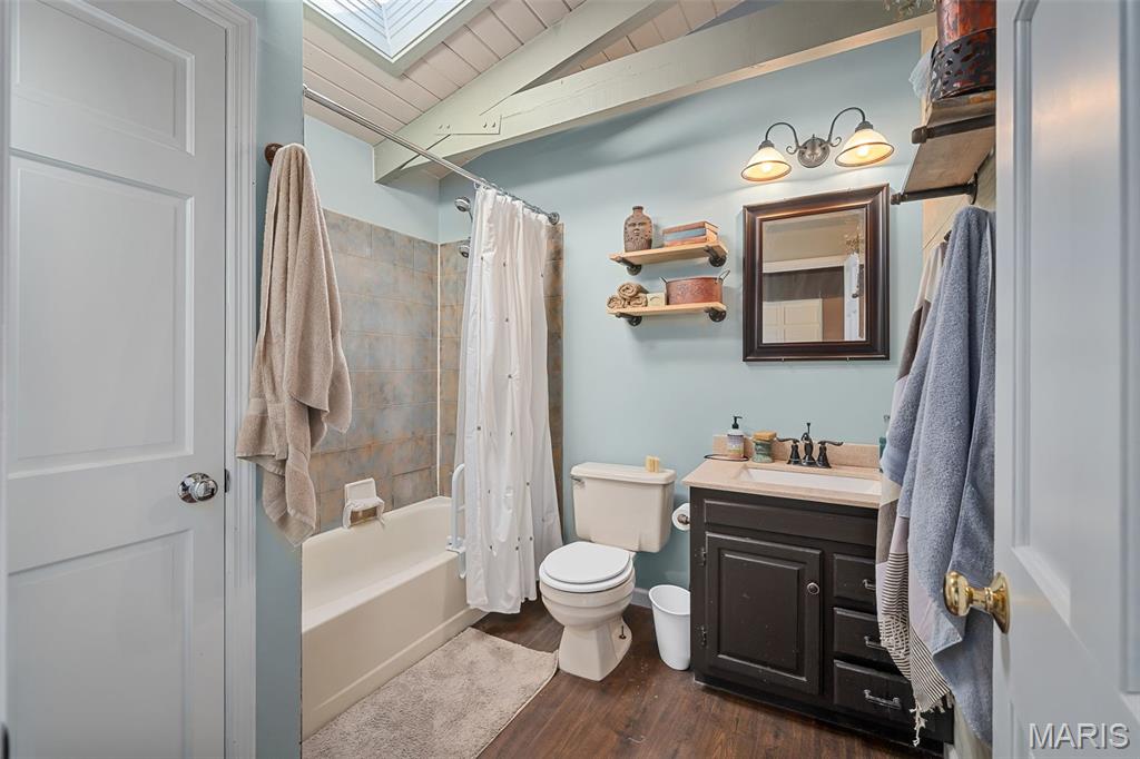 Meadowbrook Estate - Residential