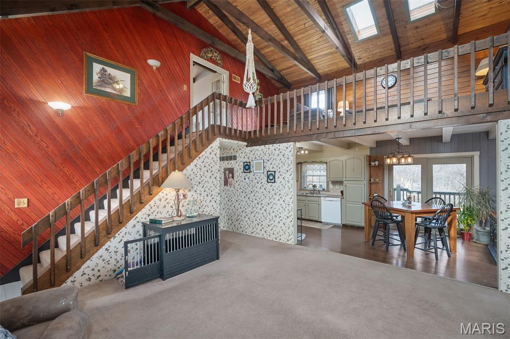 Meadowbrook Estate - Residential