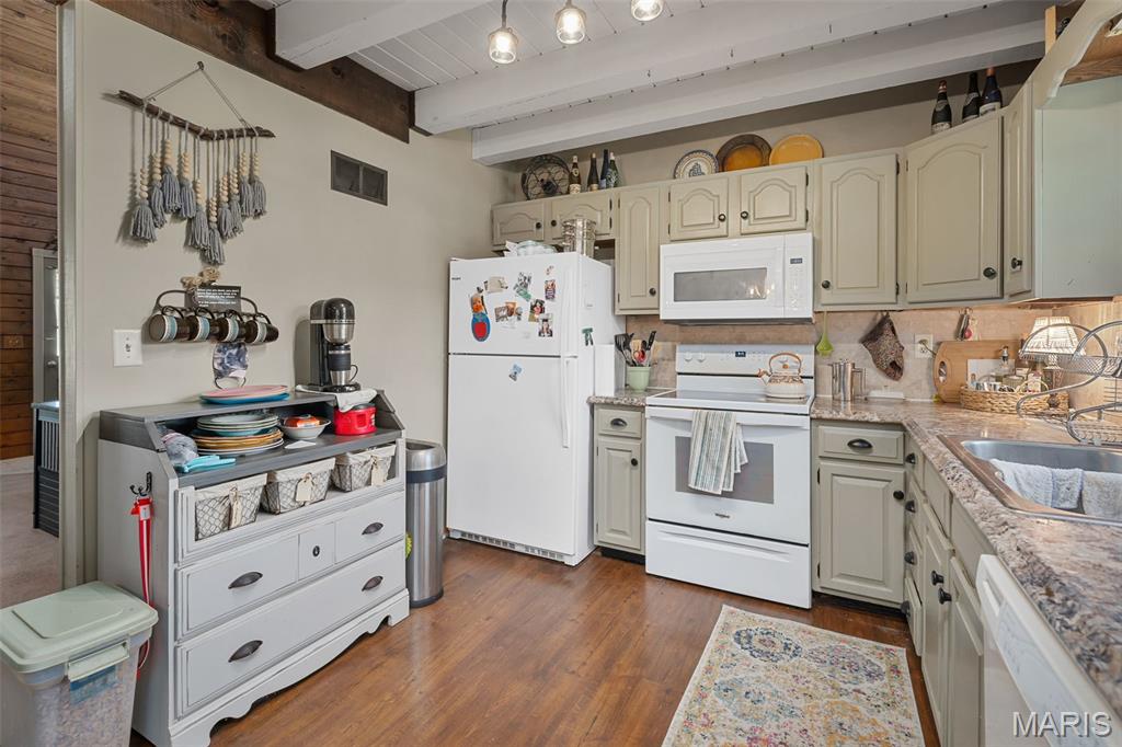 Meadowbrook Estate - Residential