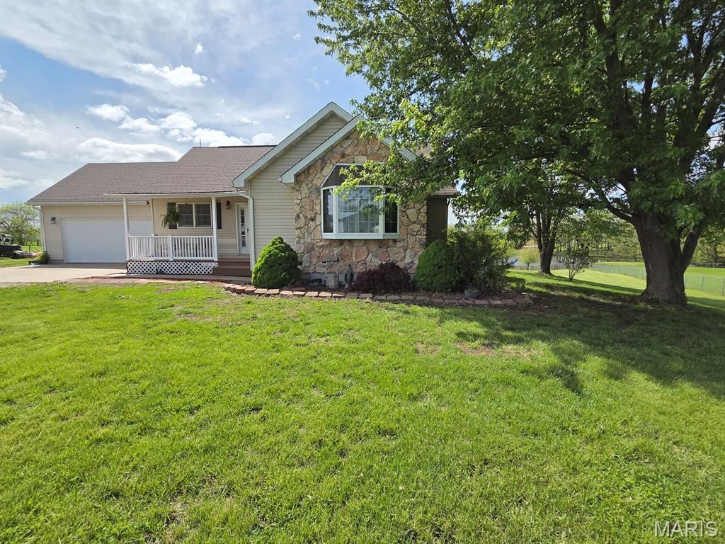 Photo of 15213 Woodmann Circle, Canton, MO 63435 (MLS # 26026190)