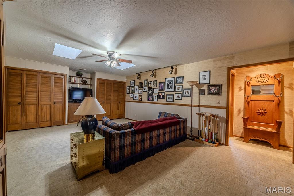 RURAL - Residential Income