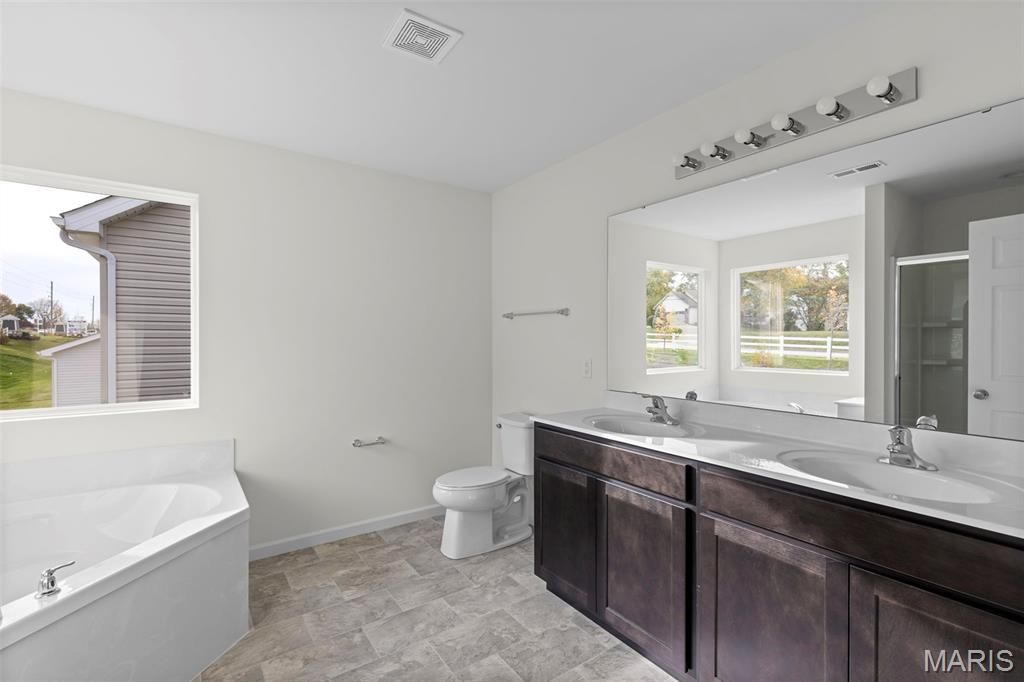 Photo of 27 Shady Elm Court, St Charles, MO 63301 (MLS # 26004221)