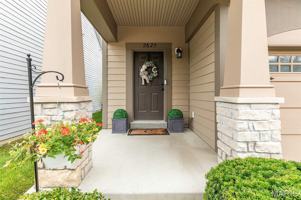 2625 Grover Crossing Way