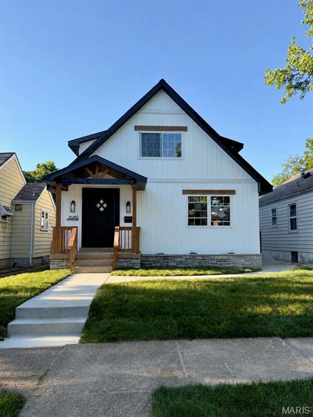 Photo of 6963 Sutherland Avenue, St Louis, MO 63109 (MLS # 26029317)