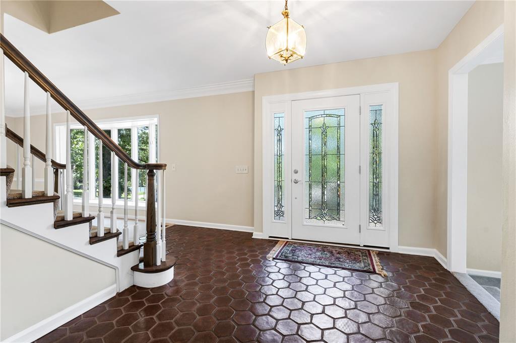 9216 Matthews Lane