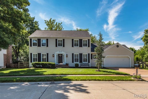Photo of 14960 Country Ridge Drive, Chesterfield, MO 63017 (MLS # 26068354)