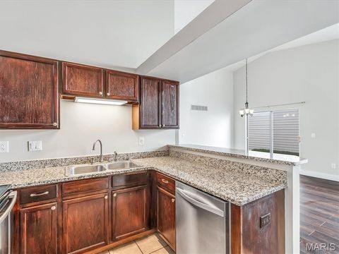 Tiny photo for 15959 Sandalwood Creek Drive, Wildwood, MO 63011 (MLS # 25073833)