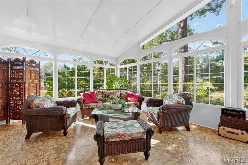 128 Sweetbriar Lane