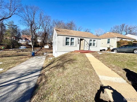 1805 Uceyle Avenue Overland MO 63114