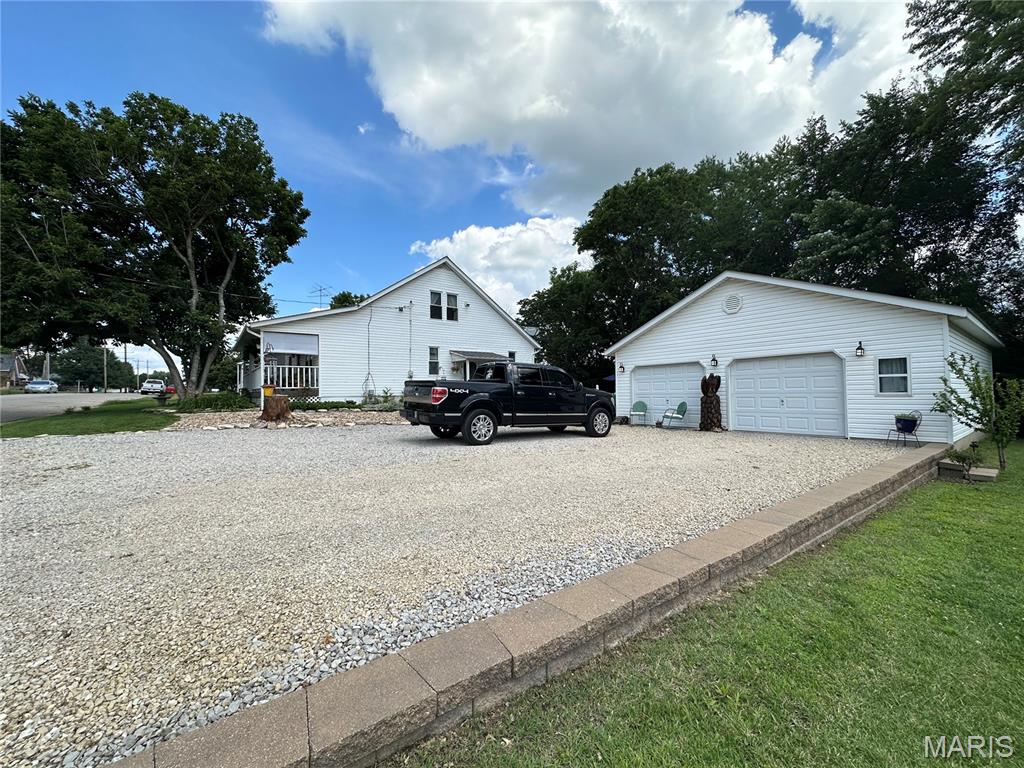 Photo 1 of 72 — 504 N 2nd Street, Owensville, MO 65066