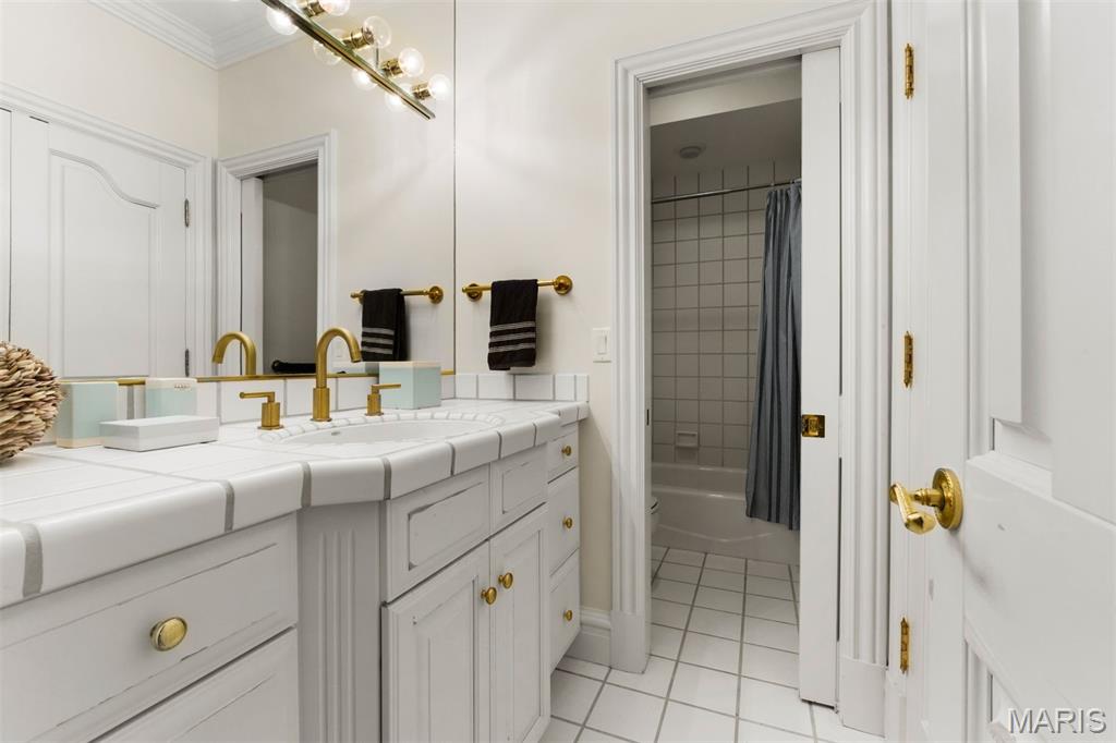 Ballantrae - Residential