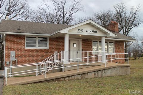 1240 N Main St Clair MO 63077