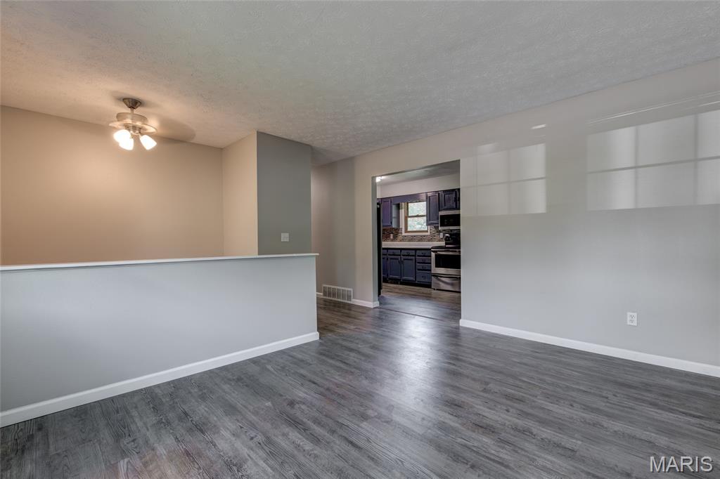 23464 Apple Tree Lane