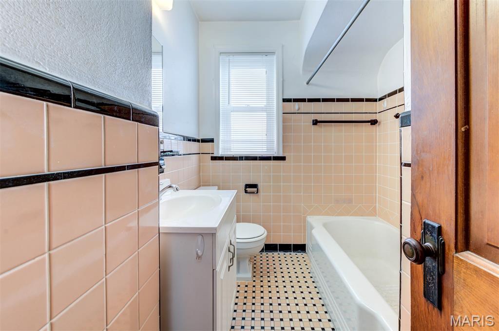 St Louis Hills Add - Residential Income