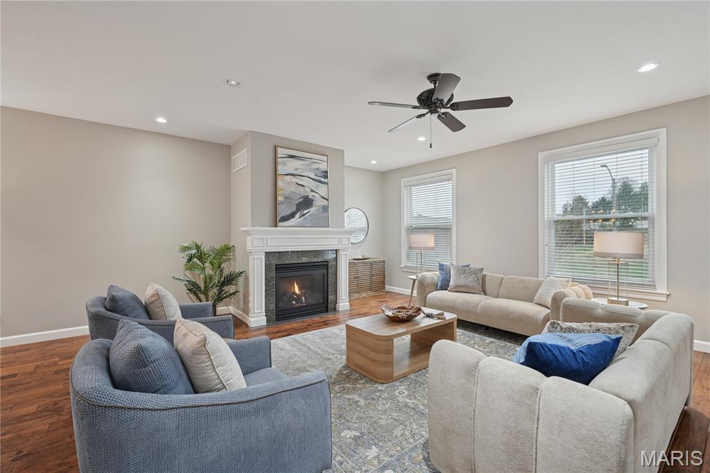 5325 Bischoff Avenue