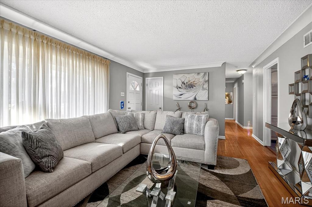 Bellefontaine Nghbrs, Missouri 63137, United States, 3 Bedrooms Bedrooms, ,2 BathroomsBathrooms,Residential,Active,234990