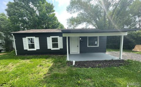 740 saint martin Cahokia IL 62206