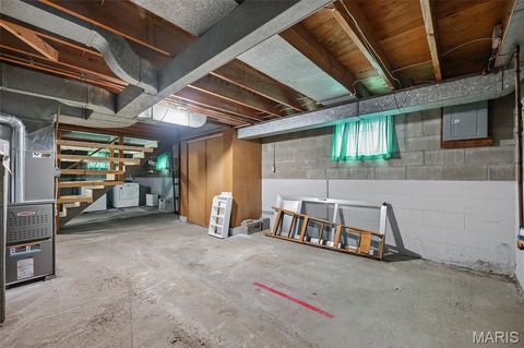 Tiny photo for 630 Bell Avenue, Webster Groves, MO 63119 (MLS # 26027095)