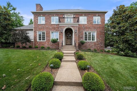 8401 University Drive Clayton MO 63105