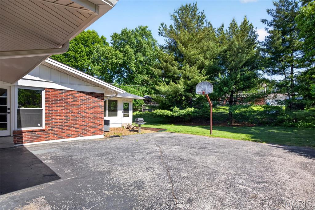 Ladue Park 3 - Residential