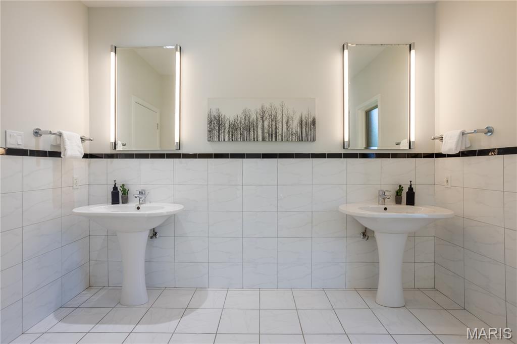 Clayton Gardens 3 - Residential