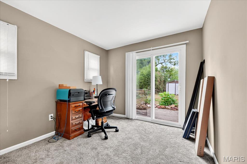 St Louis, Missouri 63114, United States, 3 Bedrooms Bedrooms, ,2 BathroomsBathrooms,Residential,Active,221833