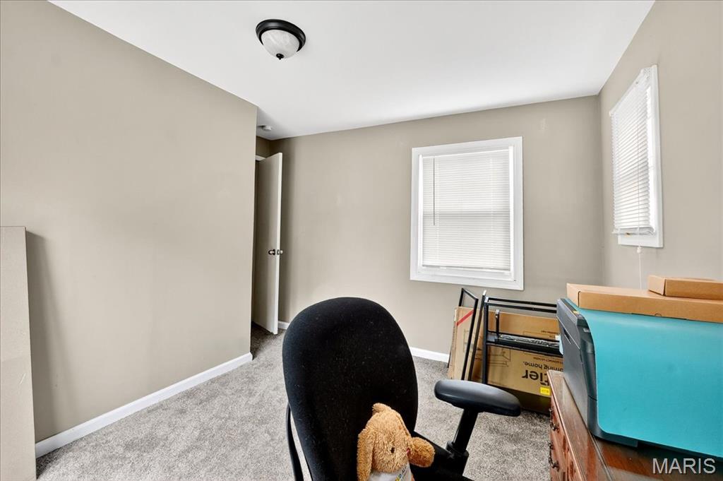 St Louis, Missouri 63114, United States, 3 Bedrooms Bedrooms, ,2 BathroomsBathrooms,Residential,Active,221833