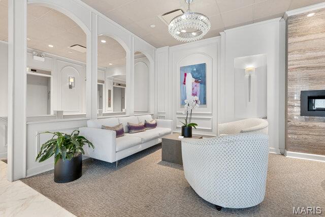 200 S Brentwood Boulevard S 14C