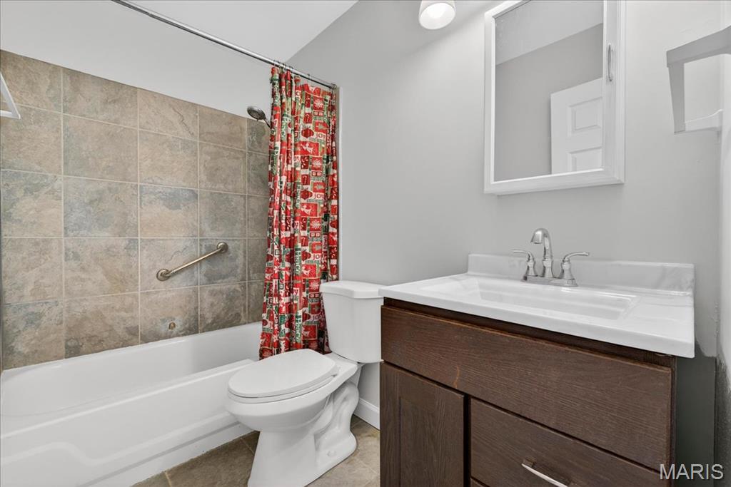 Fox Lake 5 - Residential