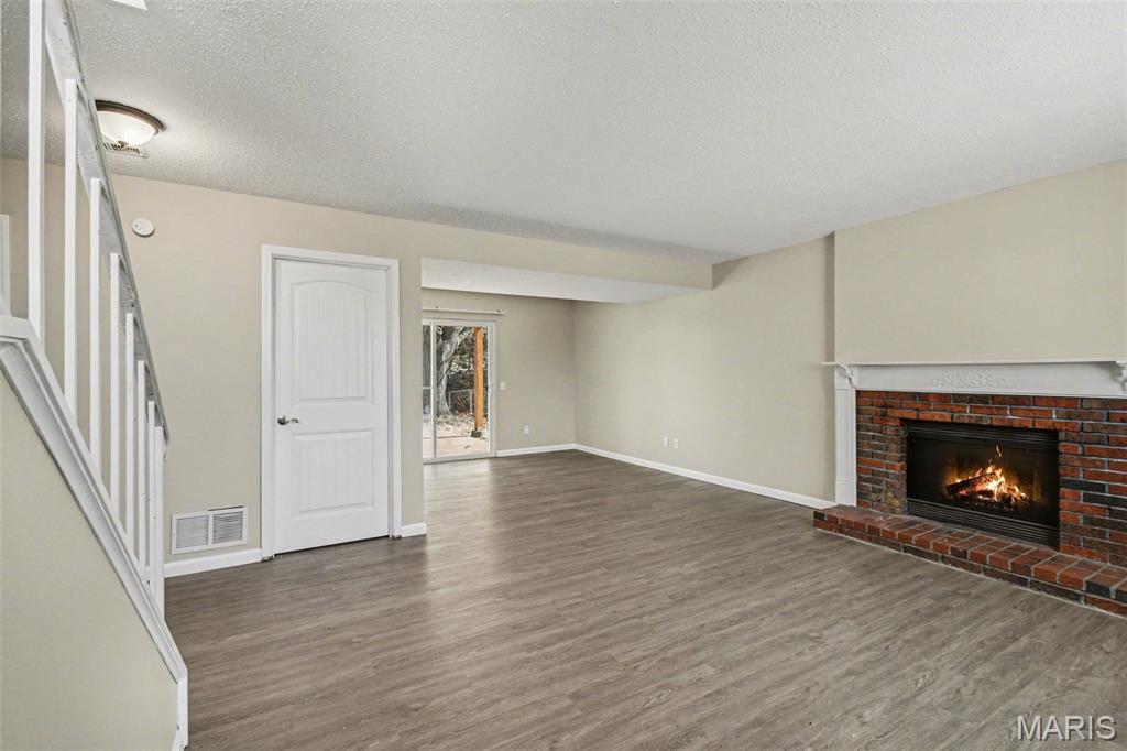 Fox Lake 4 - Residential