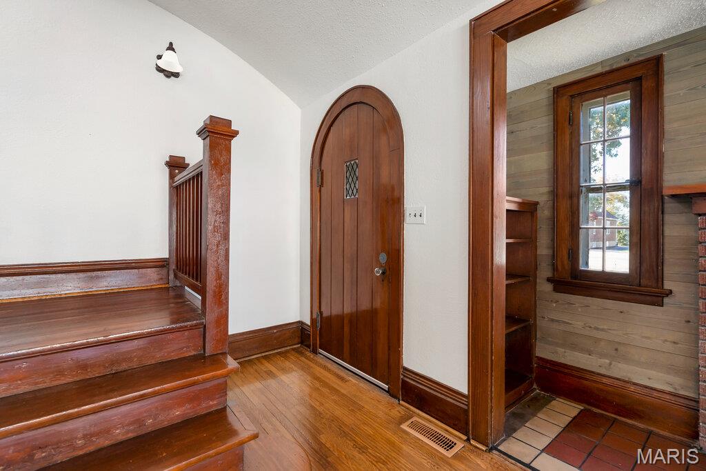 412 N State Highway 47