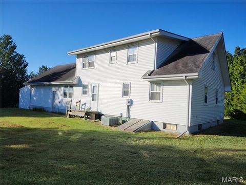 Tiny photo for 11 Missouri Lane, Bowling Green, MO 63334 (MLS # 25061503)