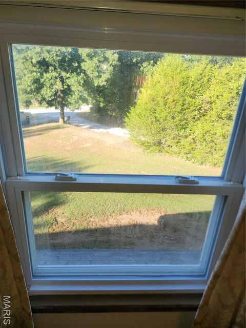 Tiny photo for 11 Missouri Lane, Bowling Green, MO 63334 (MLS # 25061503)