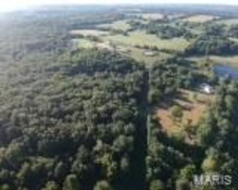 Tiny photo for 11 Missouri Lane, Bowling Green, MO 63334 (MLS # 25061503)