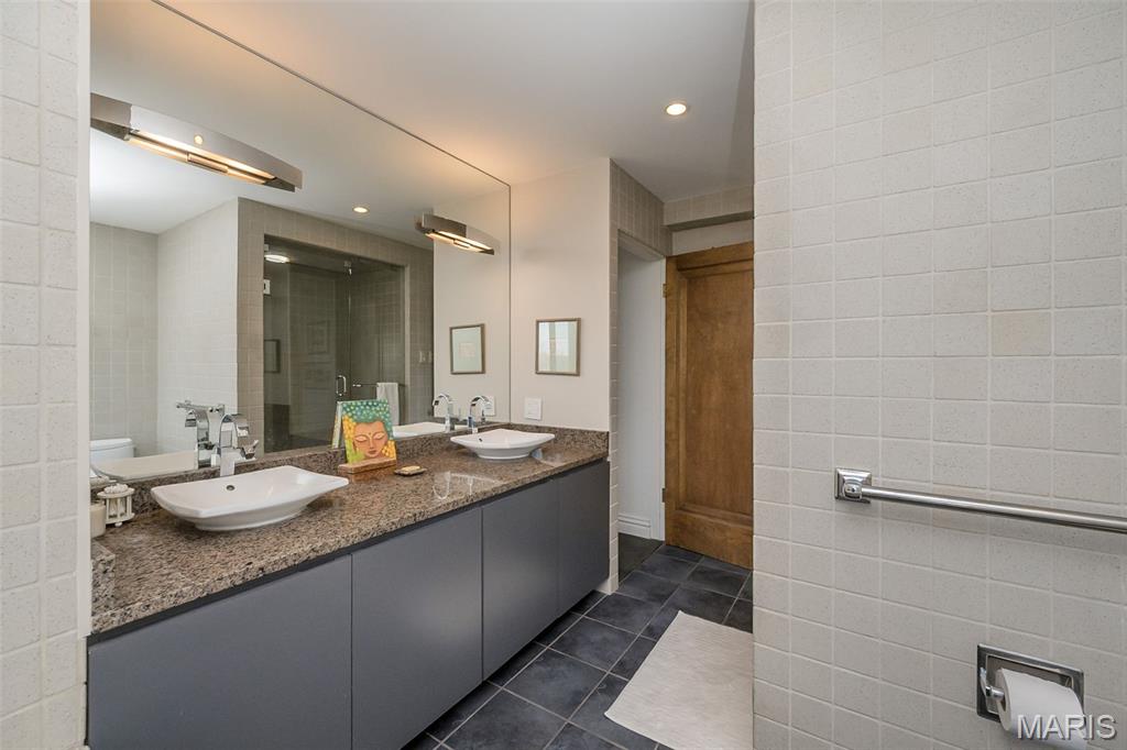 Fullertons Place Add - Residential