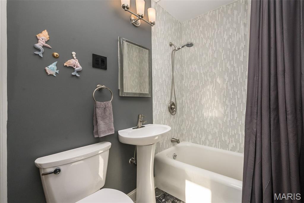 Fullertons Place Add - Residential