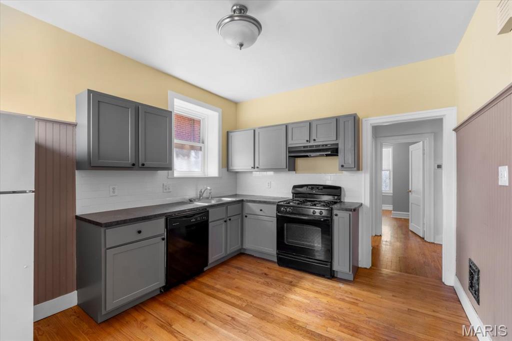 St Louis, Missouri 63116, United States, 2 Bedrooms Bedrooms, ,1 BathroomBathrooms,Residential,Active,195211